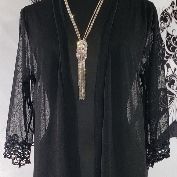 Women Mesh with Lace Duster - Picture 2 of 4